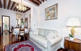 Residenza Calle Larga San Marco